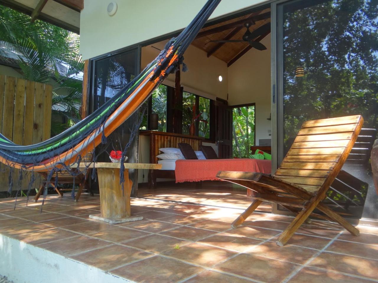 Funky Monkey Lodge Playa Santa Teresa  Exterior foto